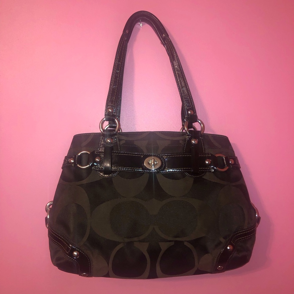 Coach Carly Signature C Jacquard Shoulder Purse